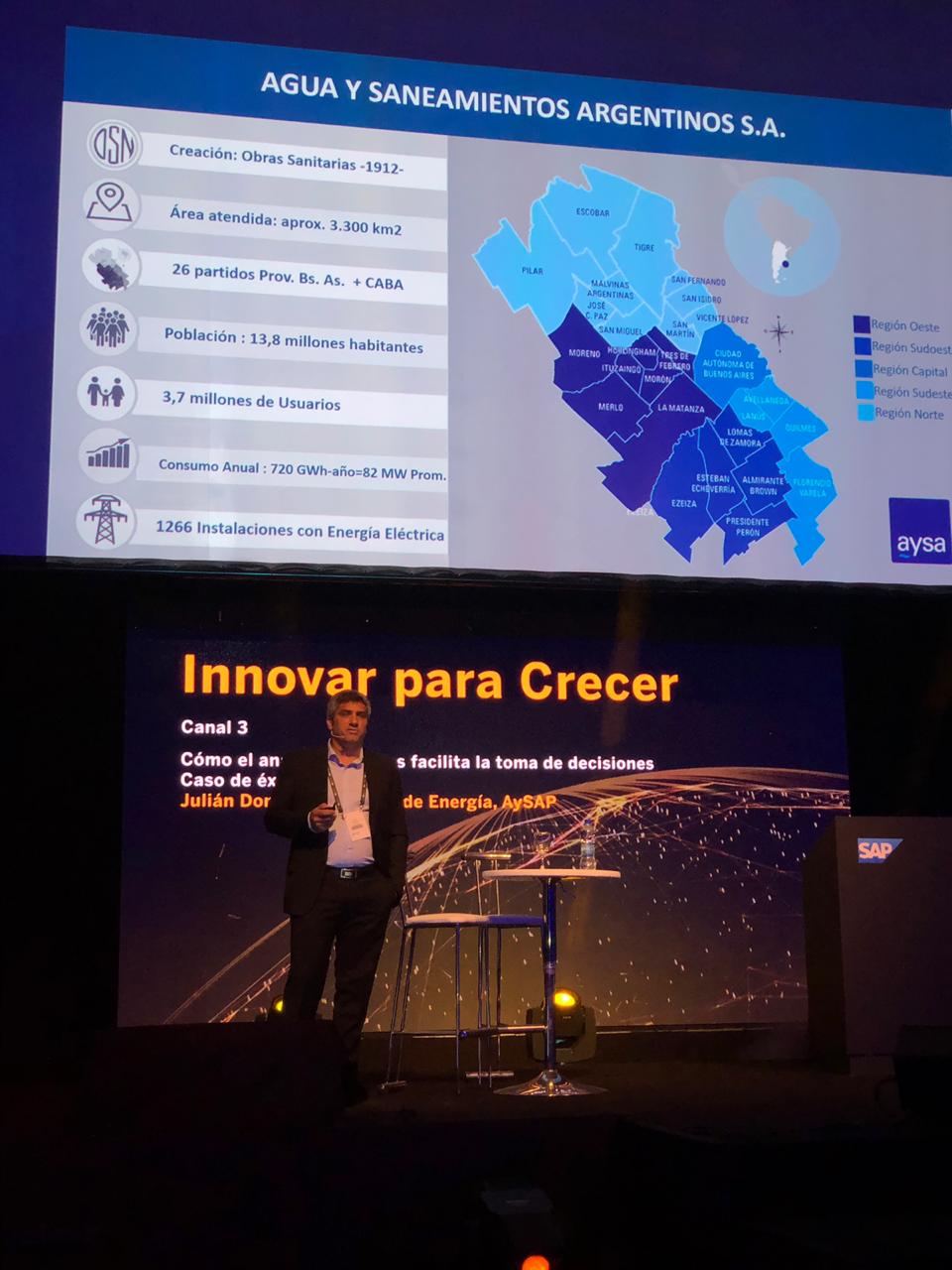 Julian Donadon de Aysa disertando